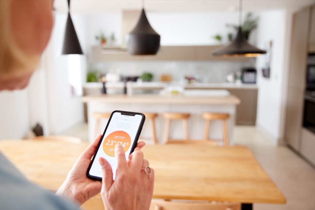 Smartphone app controlling home heating
