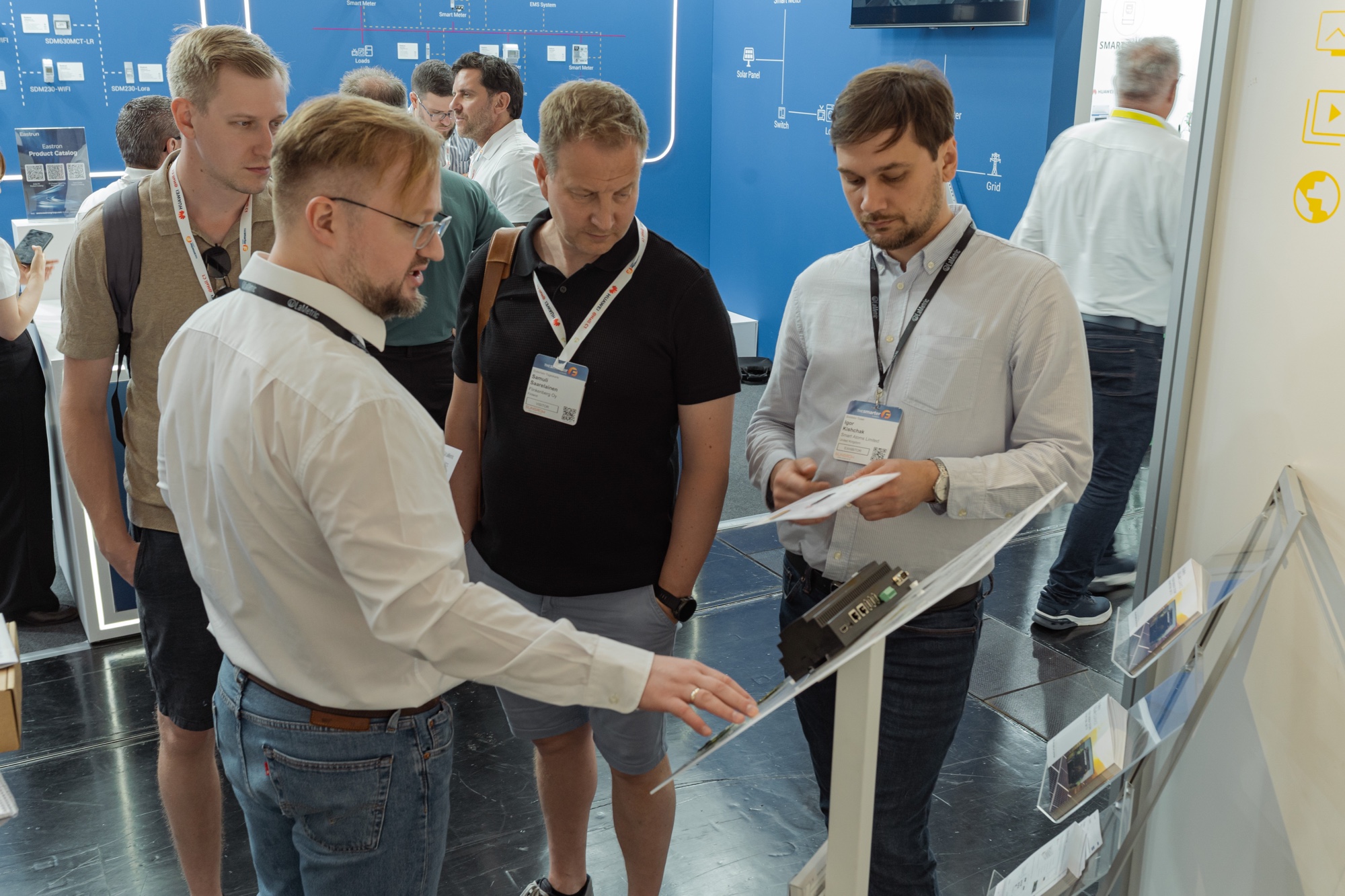 Talking with visitors about the Energy Gateway accelerator at Intersolar Europe 2026